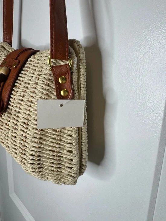 Woven wicker Crossbody Bag with Brown Trim magnetic closure adjustable summer - Picture 2 of 9